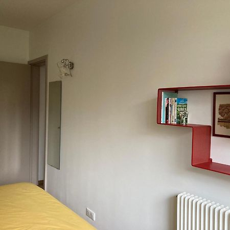 Ferienwohnung Vue Sur Jardin, 3 Pieces Paris Exterior foto