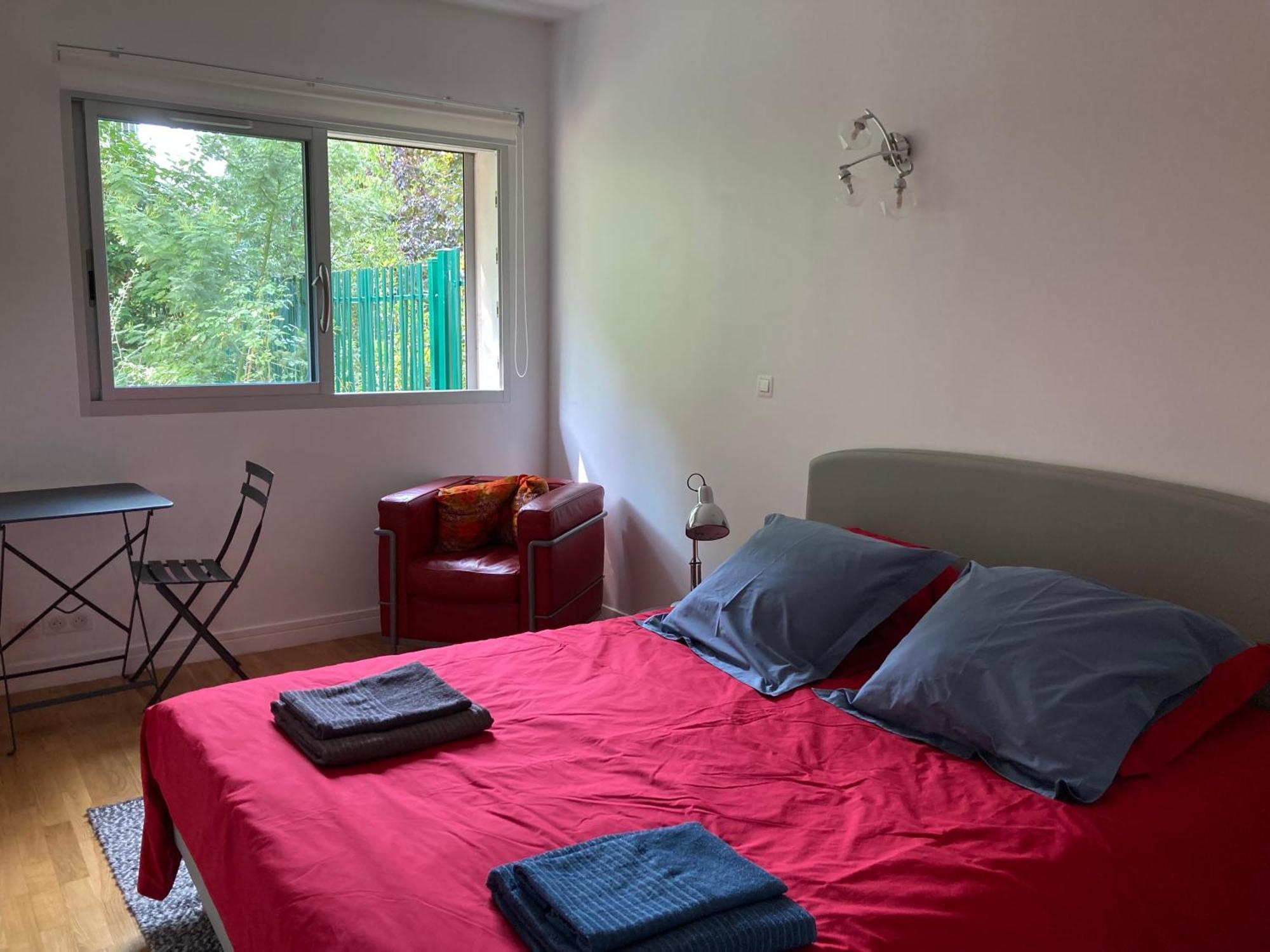 Ferienwohnung Vue Sur Jardin, 3 Pieces Paris Exterior foto