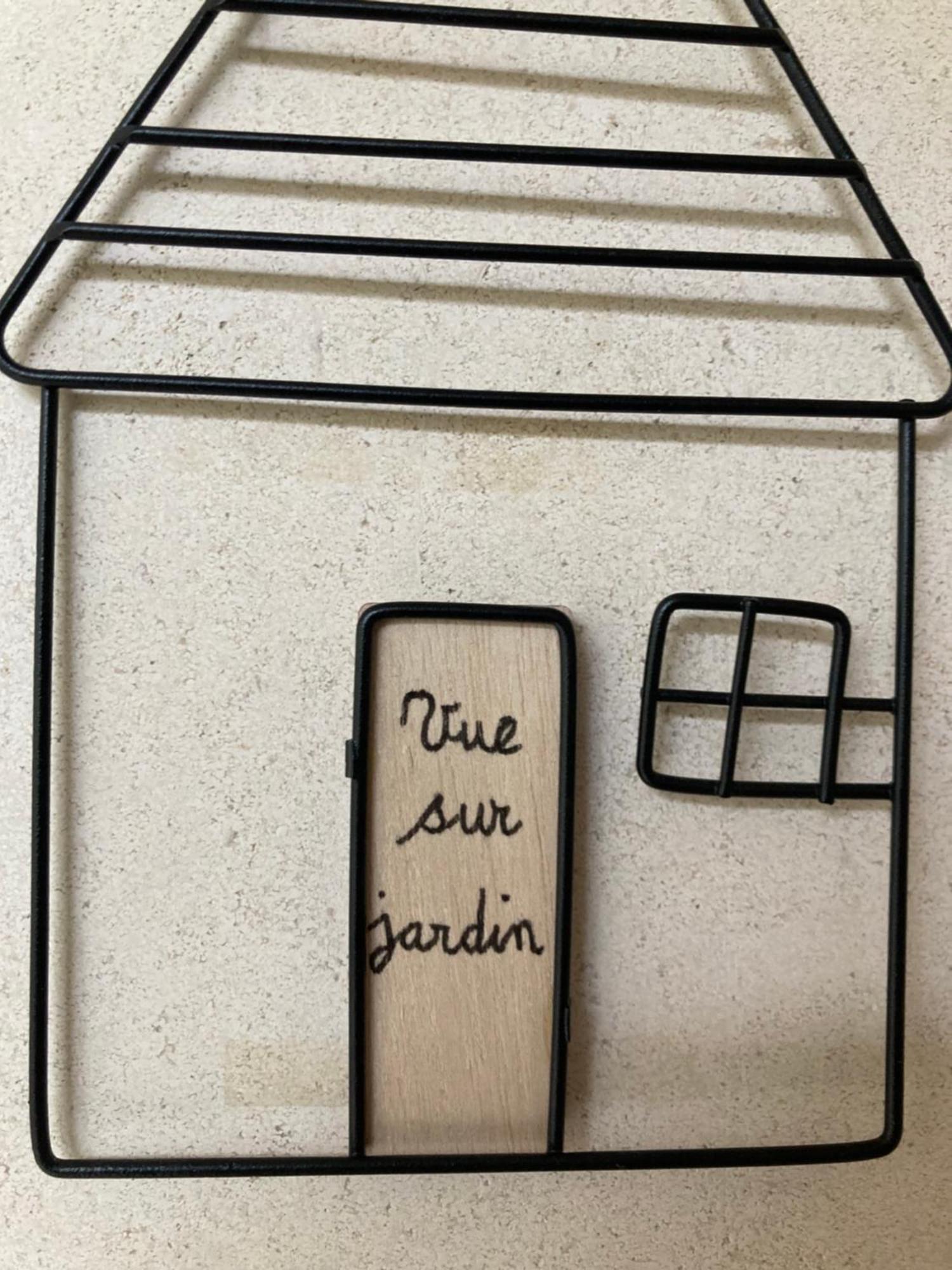 Ferienwohnung Vue Sur Jardin, 3 Pieces Paris Exterior foto